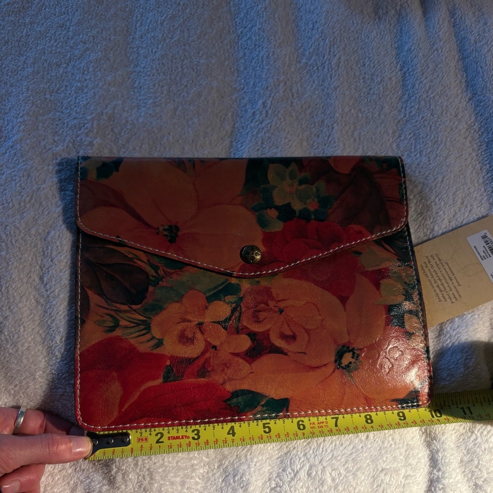 Patricia Nash - Italian Leather Floral Envelope Clutch - Picture 10 of 10